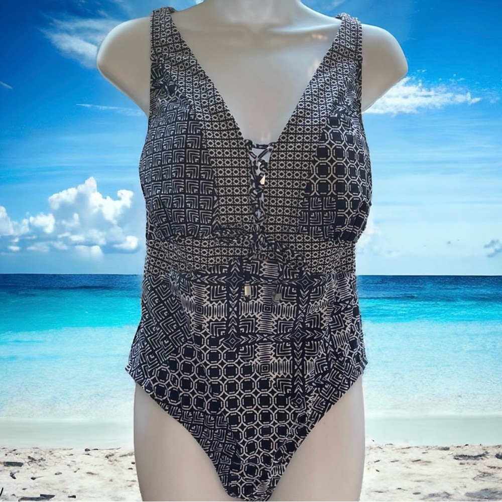 Kona Sol Plus Size 16W SwimSuit Navy Geometric Lace Up Front Crisscross Straps